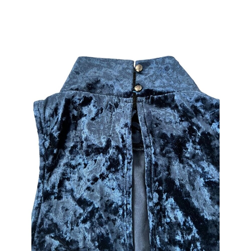 Twelve by Ontwelth Crushed Velvet Top & Skirt Size Small - Picture 6 of 14